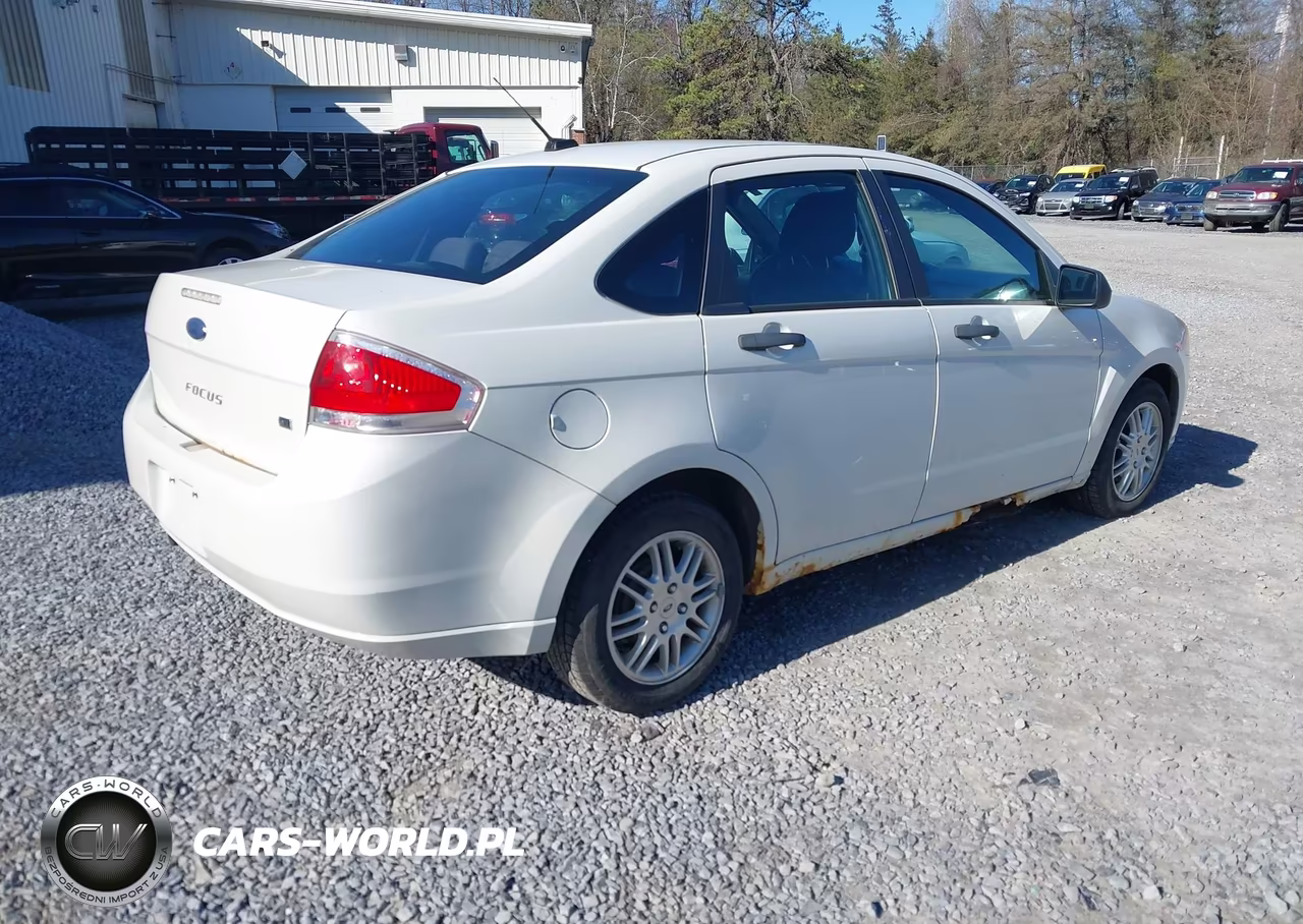 2011 Ford Focus Se VIN:1FAHP3FN5BW192721 - 4