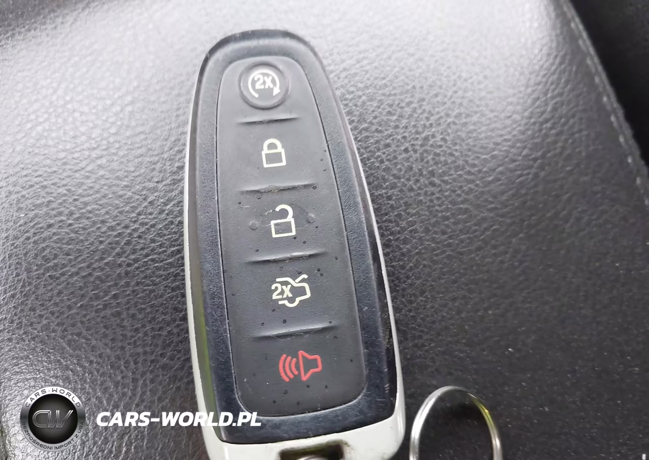 2014 Ford Focus Titanium VIN:1FADP3N27EL384007 - 11
