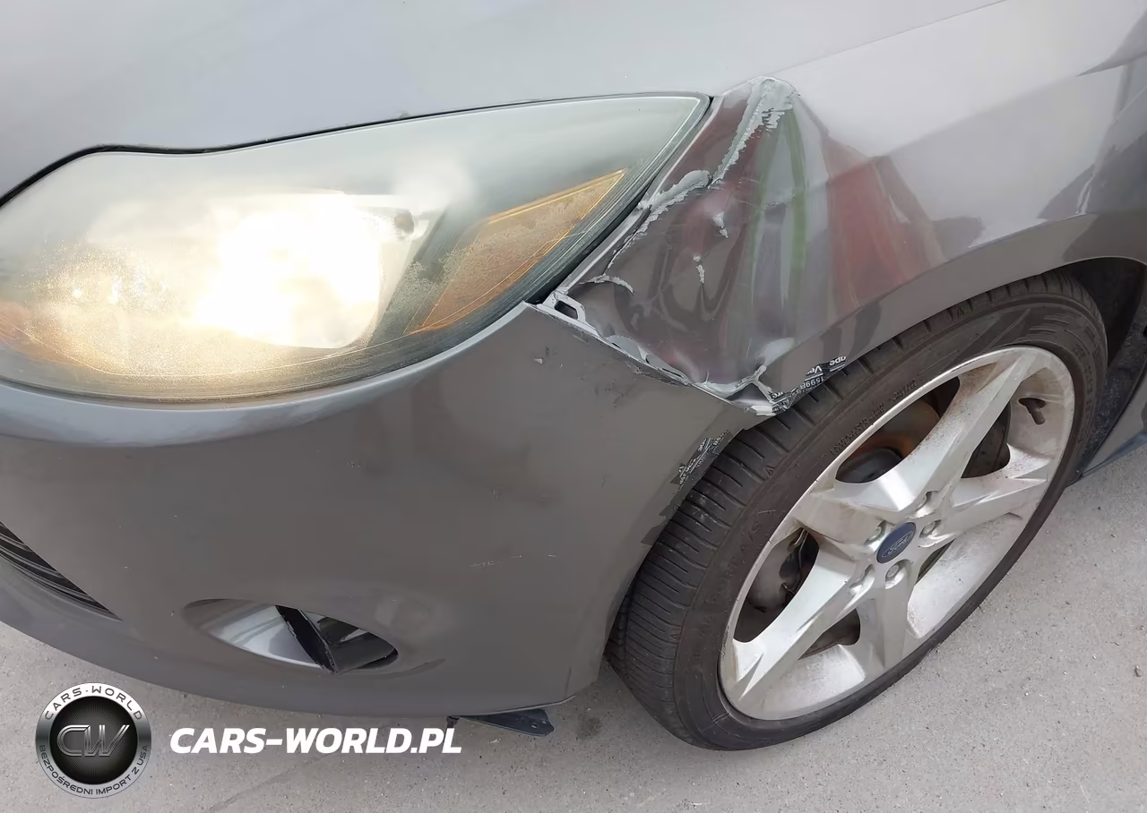 2014 Ford Focus Titanium VIN:1FADP3N27EL384007 - 6
