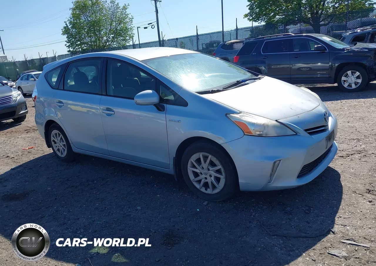 2013 Toyota Prius V Three