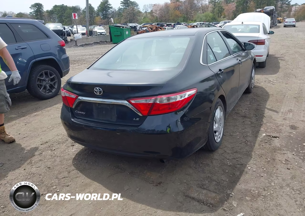 2016 Toyota Camry Le VIN:4T1BF1FK0GU999627 - 16