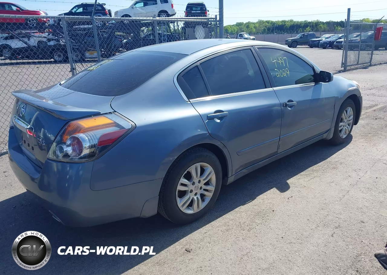 2012 Nissan Altima 2.5 S VIN:1N4AL2AP4CN477983 - 4