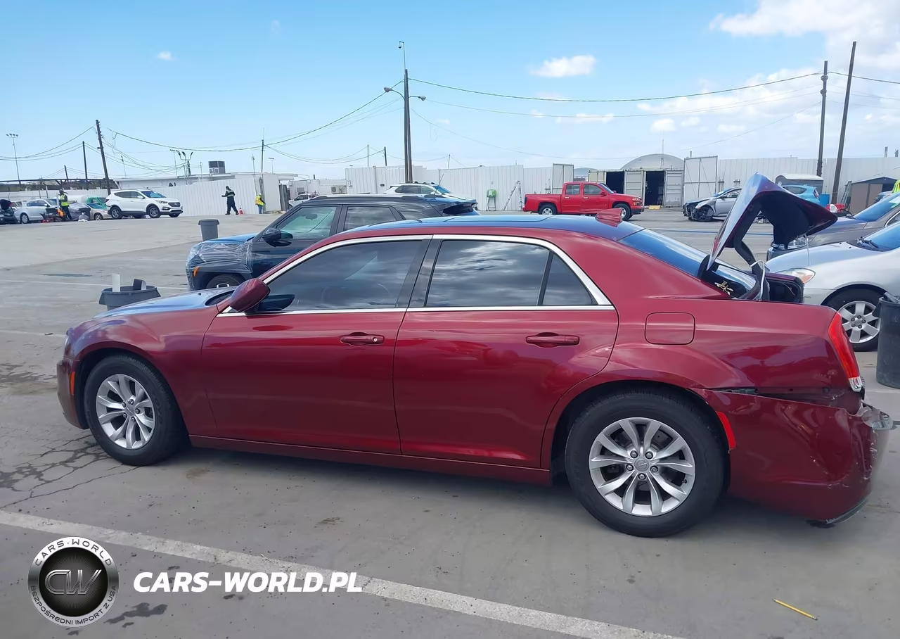 2016 Chrysler 300 Limited VIN:2C3CCAAG3GH243317 - 14