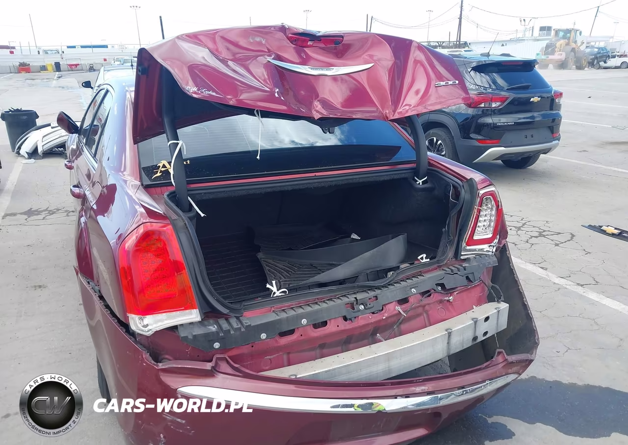 2016 Chrysler 300 Limited VIN:2C3CCAAG3GH243317 - 16