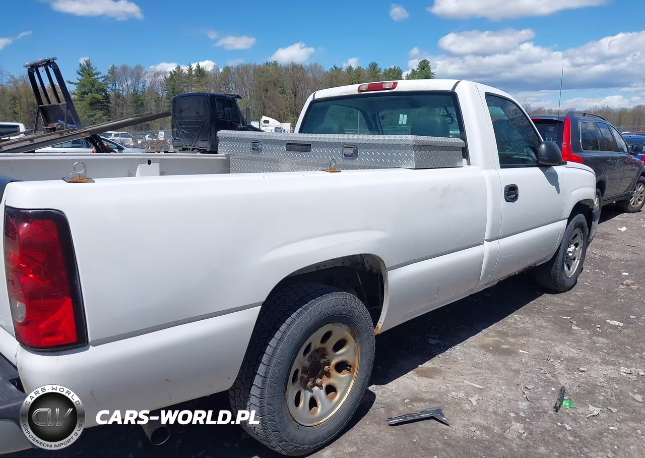 2007 Chevrolet Silverado 1500 Classic Work Truck VIN:3GCEC14X37G236514 - 4