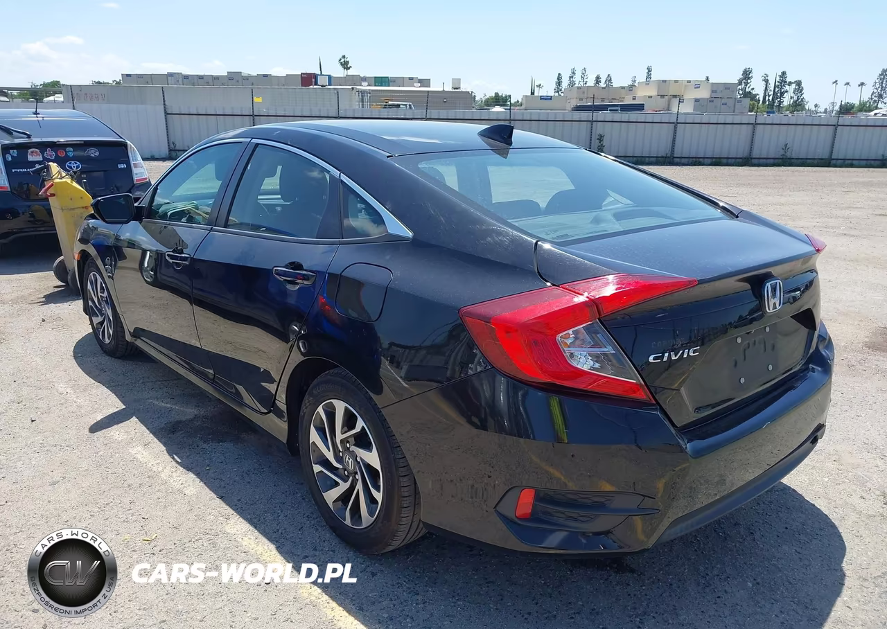 2018 Honda Civic Ex VIN:2HGFC2F70JH562707 - 3