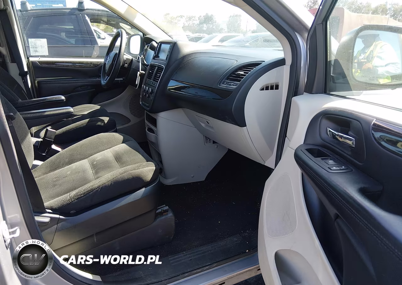 2019 Dodge Grand Caravan Se VIN:2C4RDGBGXKR790415 - 5