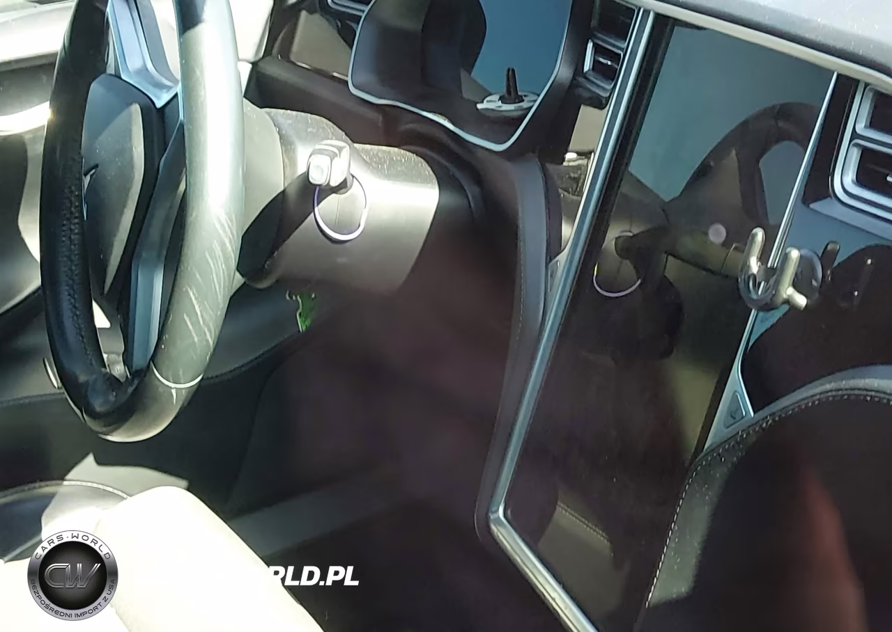 2017 Tesla Model S 60-75 VIN:5YJSA1E11HF208883 - 7