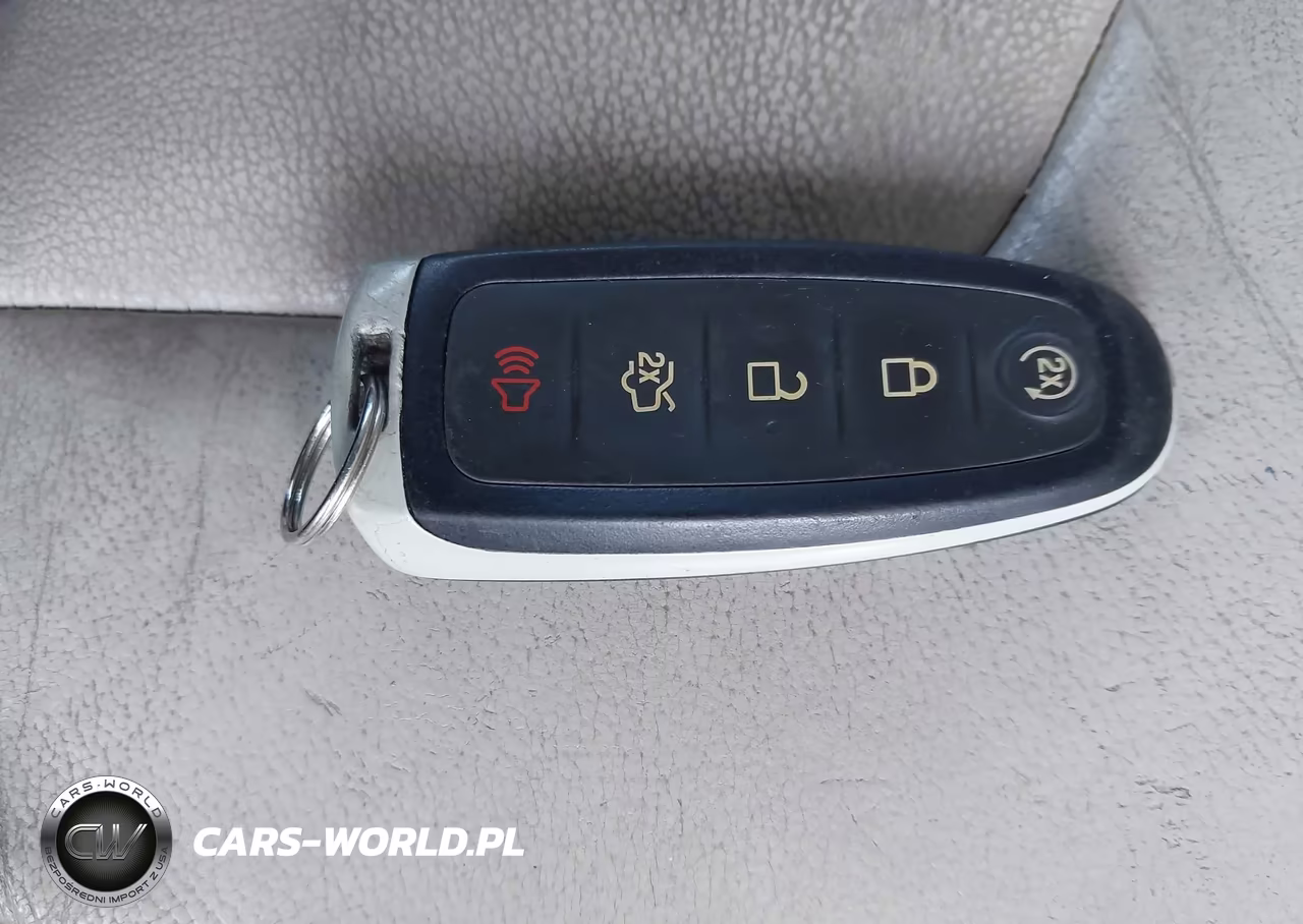 2015 Ford Focus Titanium VIN:1FADP3N29FL298540 - 11