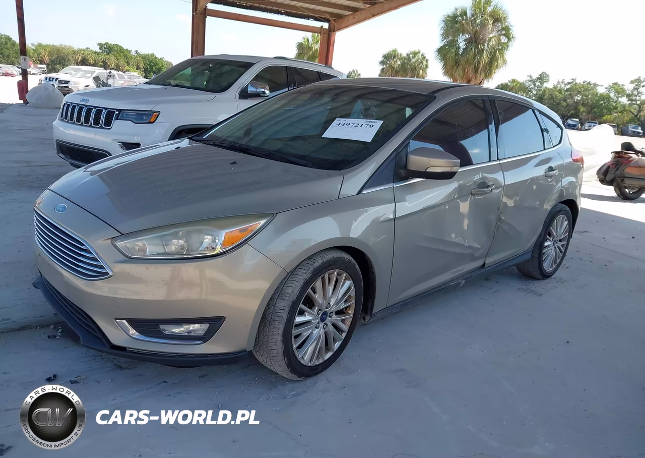 2015 Ford Focus Titanium VIN:1FADP3N29FL298540 - 2