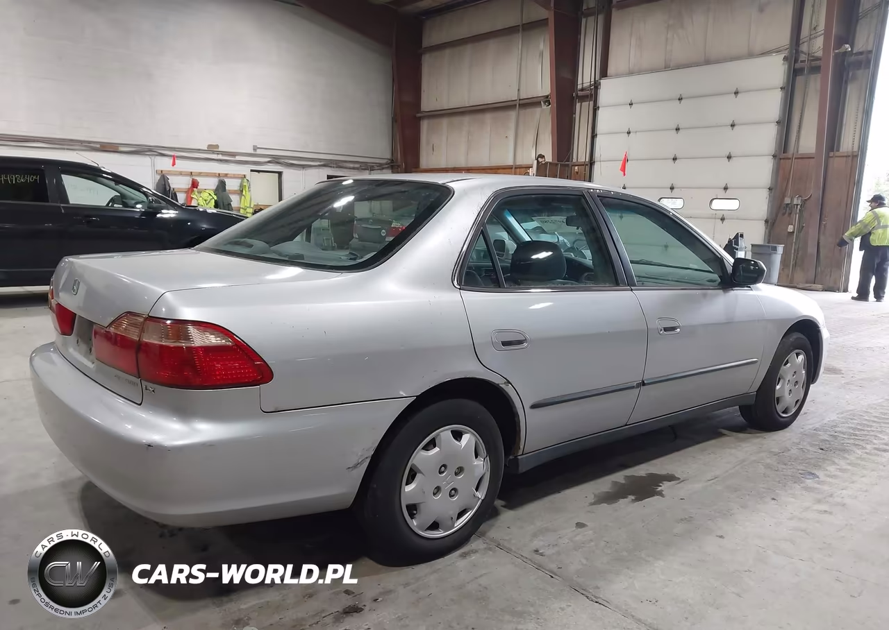 2000 Honda Accord 2.3 Lx VIN:1HGCG6658YA091055 - 4