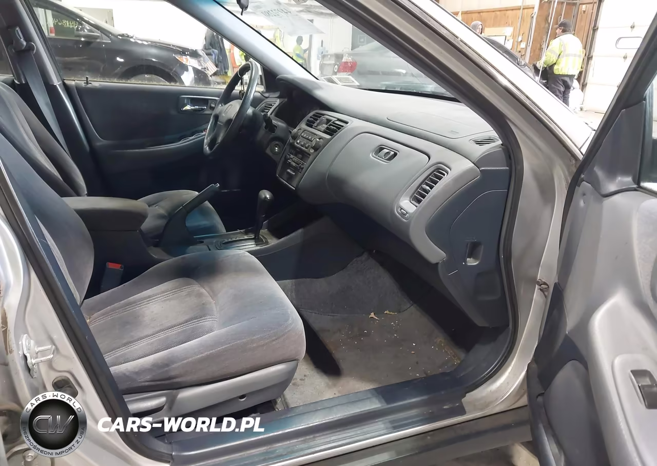 2000 Honda Accord 2.3 Lx VIN:1HGCG6658YA091055 - 5