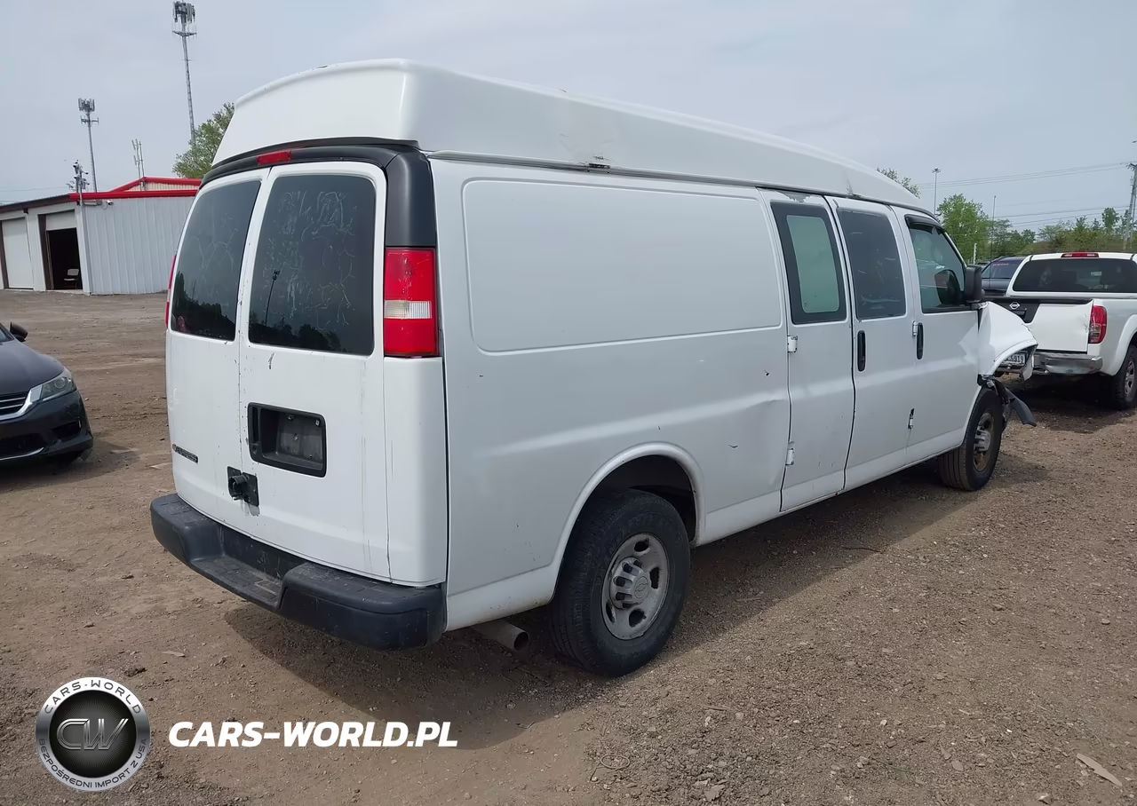 2007 Chevrolet Express Work Van VIN:1GCGG29V671103030 - 4
