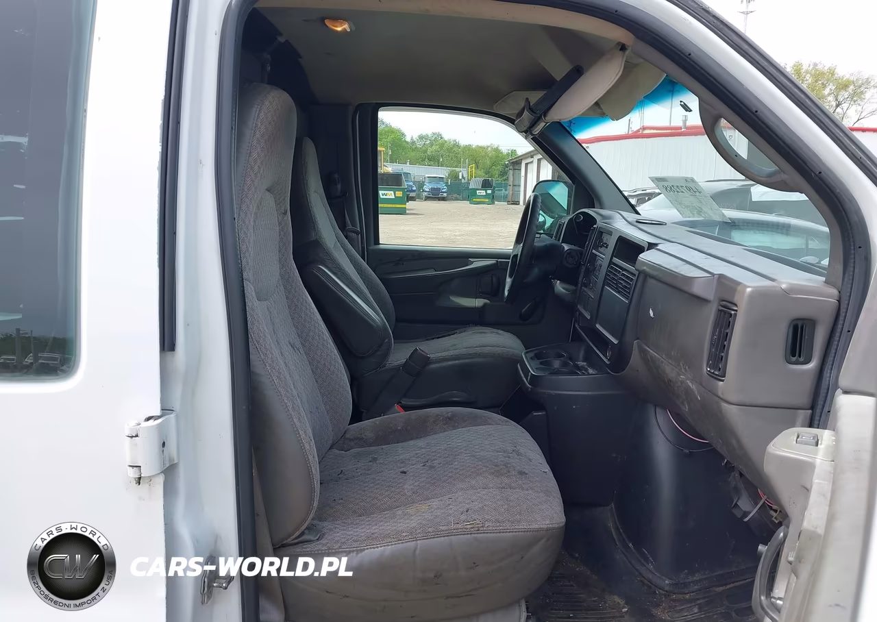 2007 Chevrolet Express Work Van VIN:1GCGG29V671103030 - 5