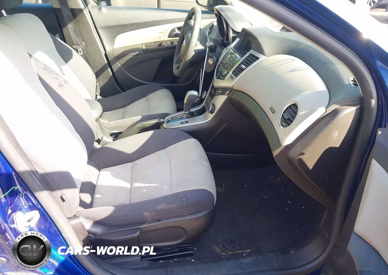 2013 Chevrolet Cruze Ls Auto VIN:1G1PA5SG5D7305034 - 5
