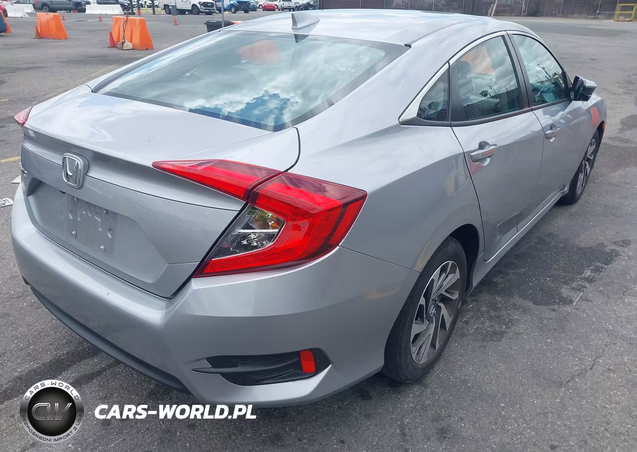 2018 Honda Civic Ex VIN:2HGFC2F71JH577894 - 4