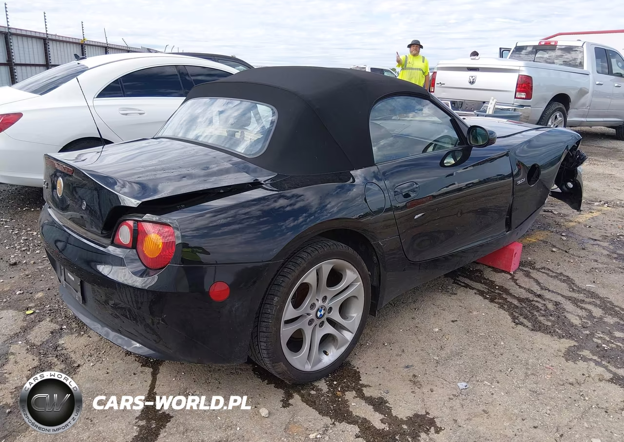 2003 BMW Z4 3.0I VIN:4USBT53443LU04511 - 4