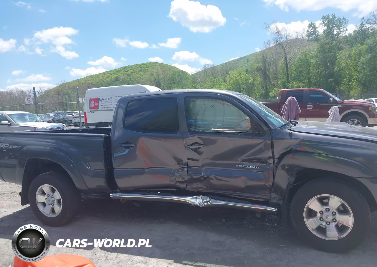 2014 Toyota Tacoma Base V6 VIN:5TFMU4FN3EX025733 - 13