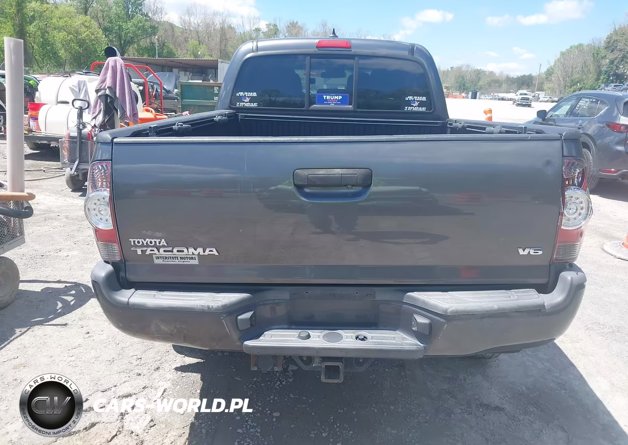 2014 Toyota Tacoma Base V6 VIN:5TFMU4FN3EX025733 - 16