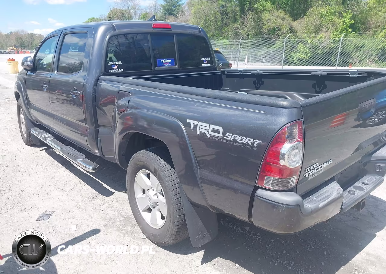 2014 Toyota Tacoma Base V6 VIN:5TFMU4FN3EX025733 - 3