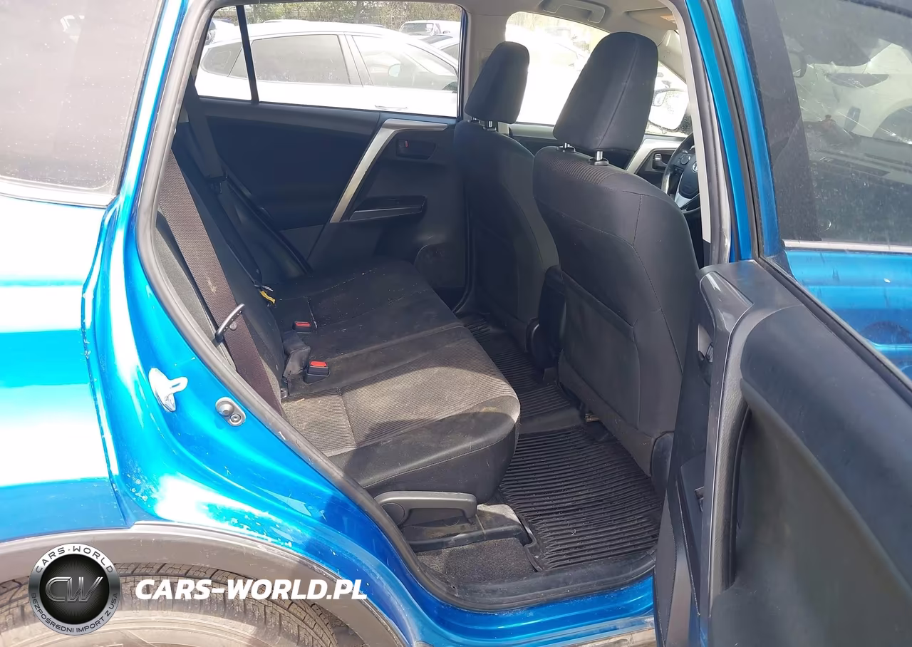 2017 Toyota Rav4 Le VIN:JTMBFREV0HJ704754 - 8