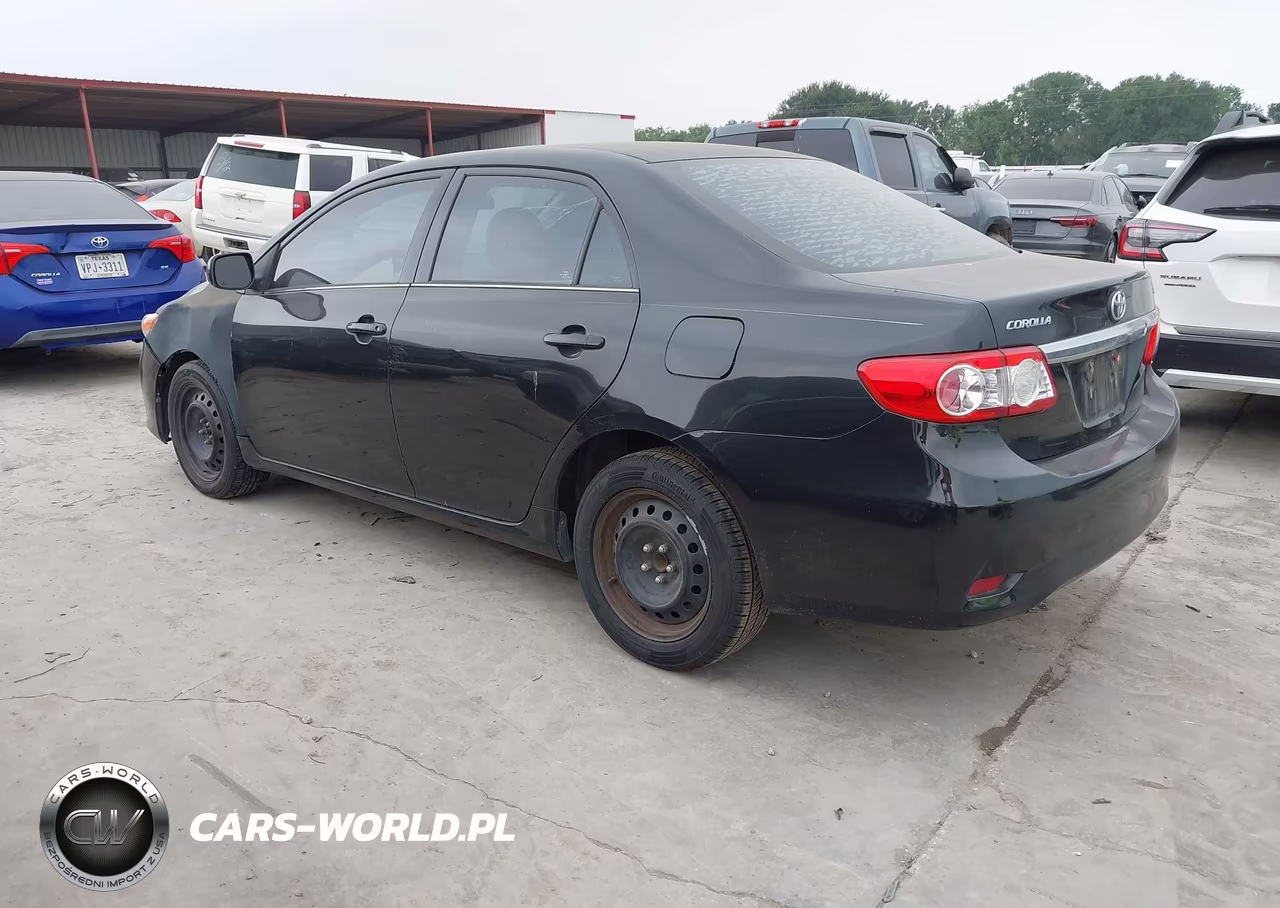 2013 Toyota Corolla Le VIN:5YFBU4EE2DP118006 - 3