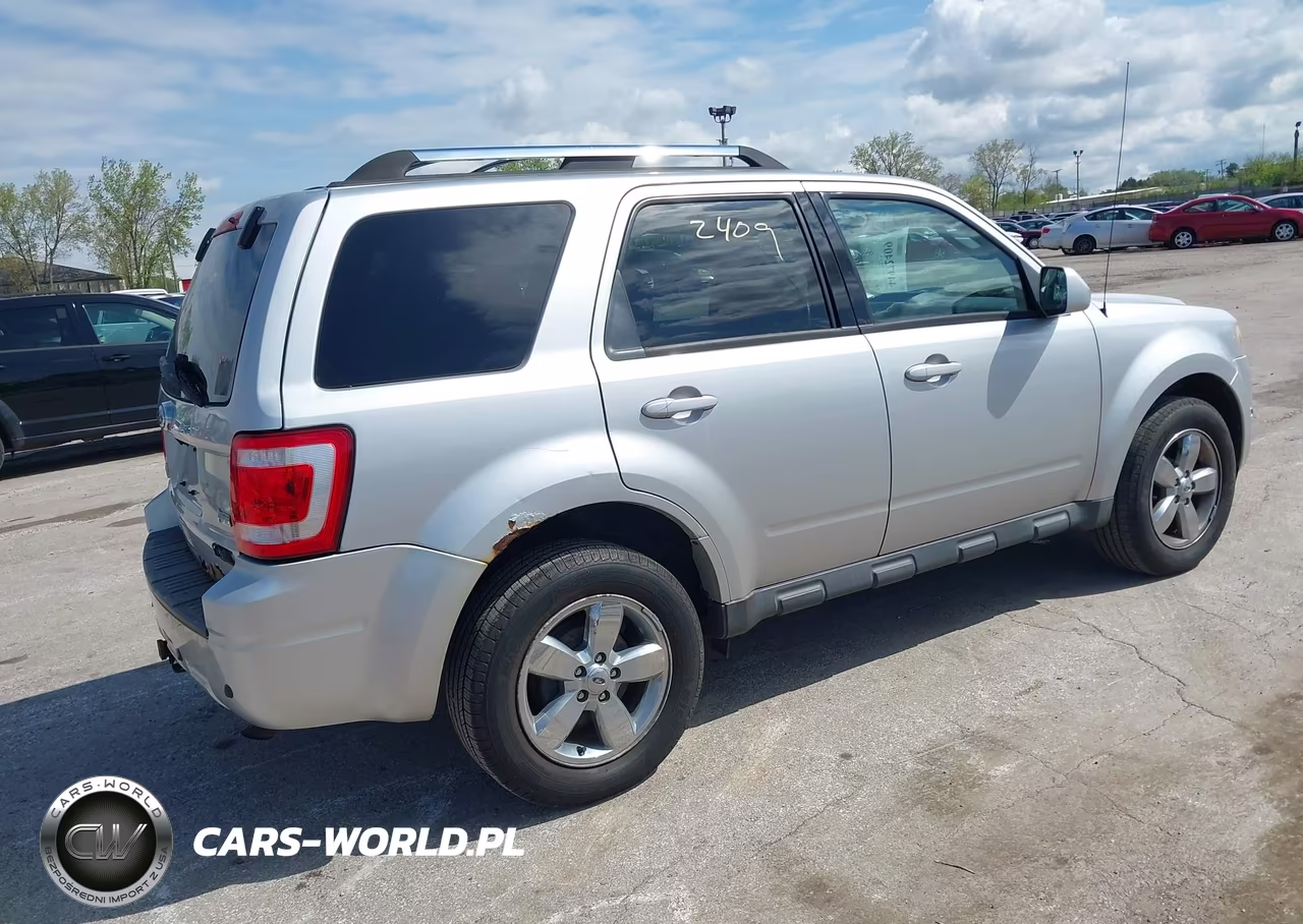 2010 Ford Escape Limited VIN:1FMCU9EG8AKC45531 - 4