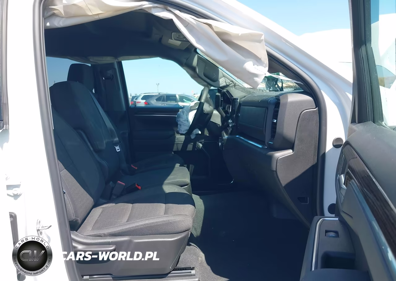 2026 Chevrolet Silverado 1500 4Wd Standard Bed Lt VIN:1GCUKDED6TZ241849 - 5
