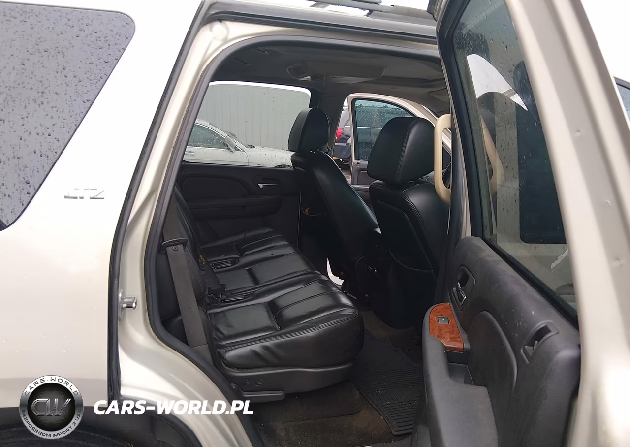 2007 Chevrolet Tahoe Ltz VIN:1GNFK13077R112474 - 8