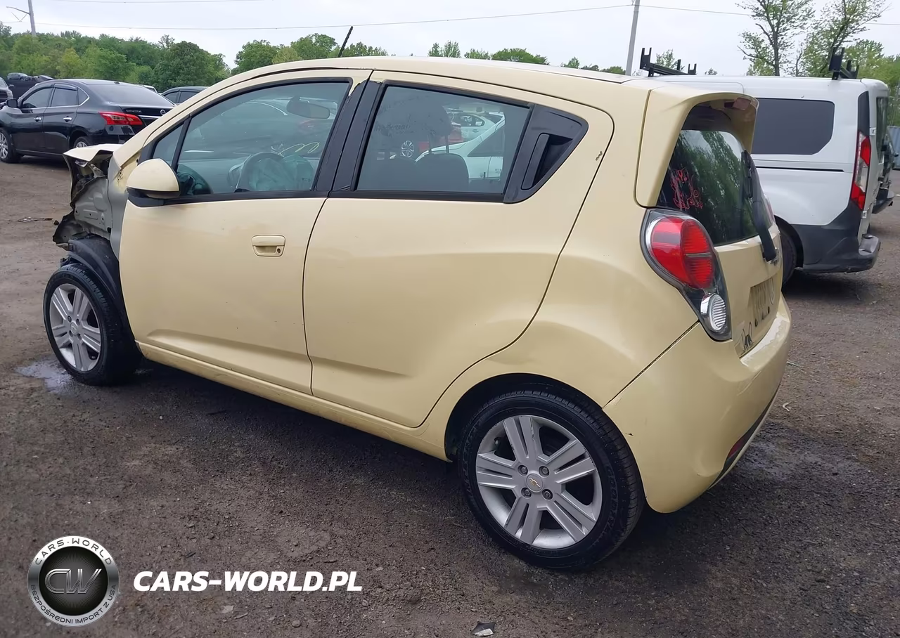 2013 Chevrolet Spark Ls Auto VIN:KL8CB6S94DC547890 - 3