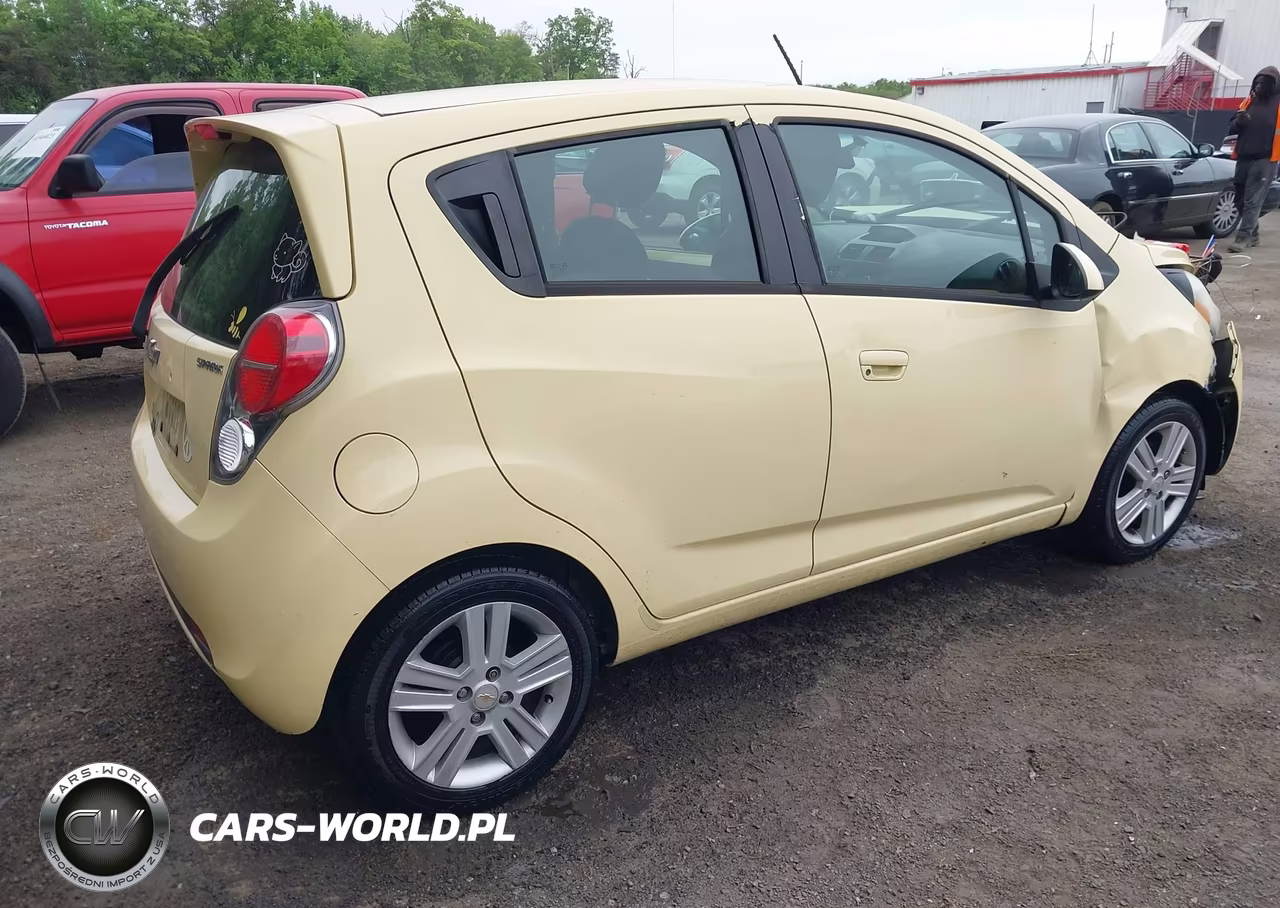 2013 Chevrolet Spark Ls Auto VIN:KL8CB6S94DC547890 - 4