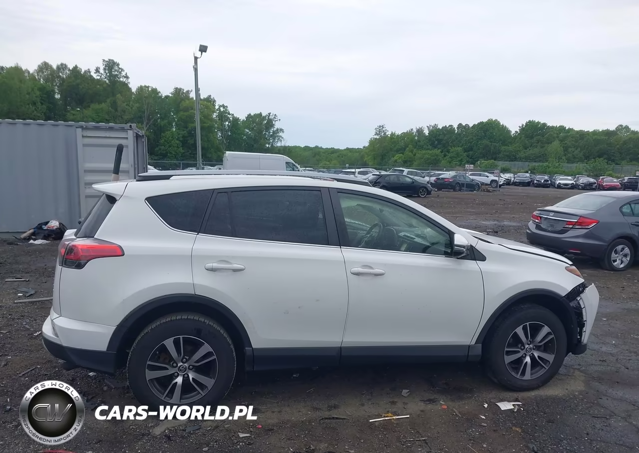 2018 Toyota Rav4 Xle VIN:JTMRFREV4JJ727166 - 14