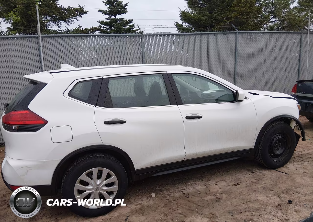 2017 Nissan Rogue S VIN:KNMAT2MV8HP510239 - 14