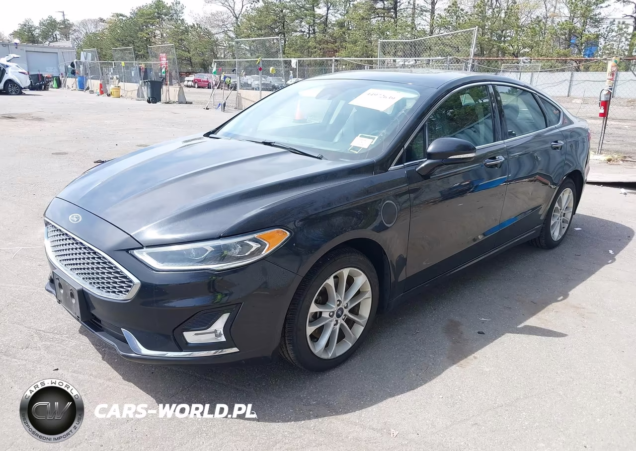 2019 Ford Fusion Energi Titanium VIN:3FA6P0SU3KR212423 - 2