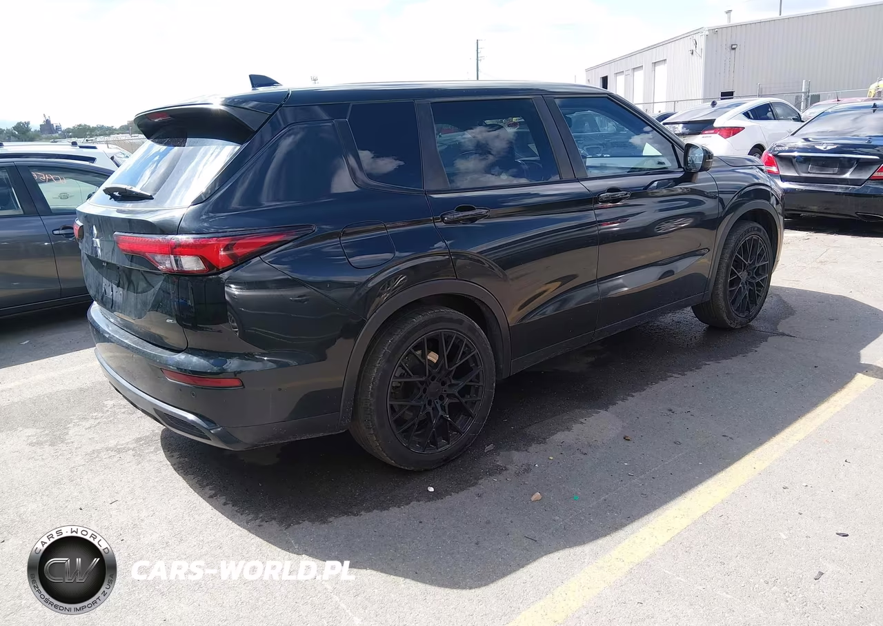 2022 Mitsubishi Outlander Black Edition S-Awc-Se 2.5 S-Awc-Se Launch Edition S-Awc VIN:JA4J4UA8XNZ006812 - 4