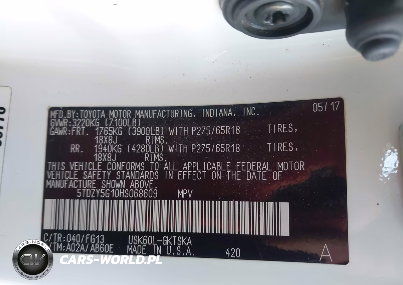 2017 Toyota Sequoia Sr5 VIN:5TDZY5G10HS068609 - 9