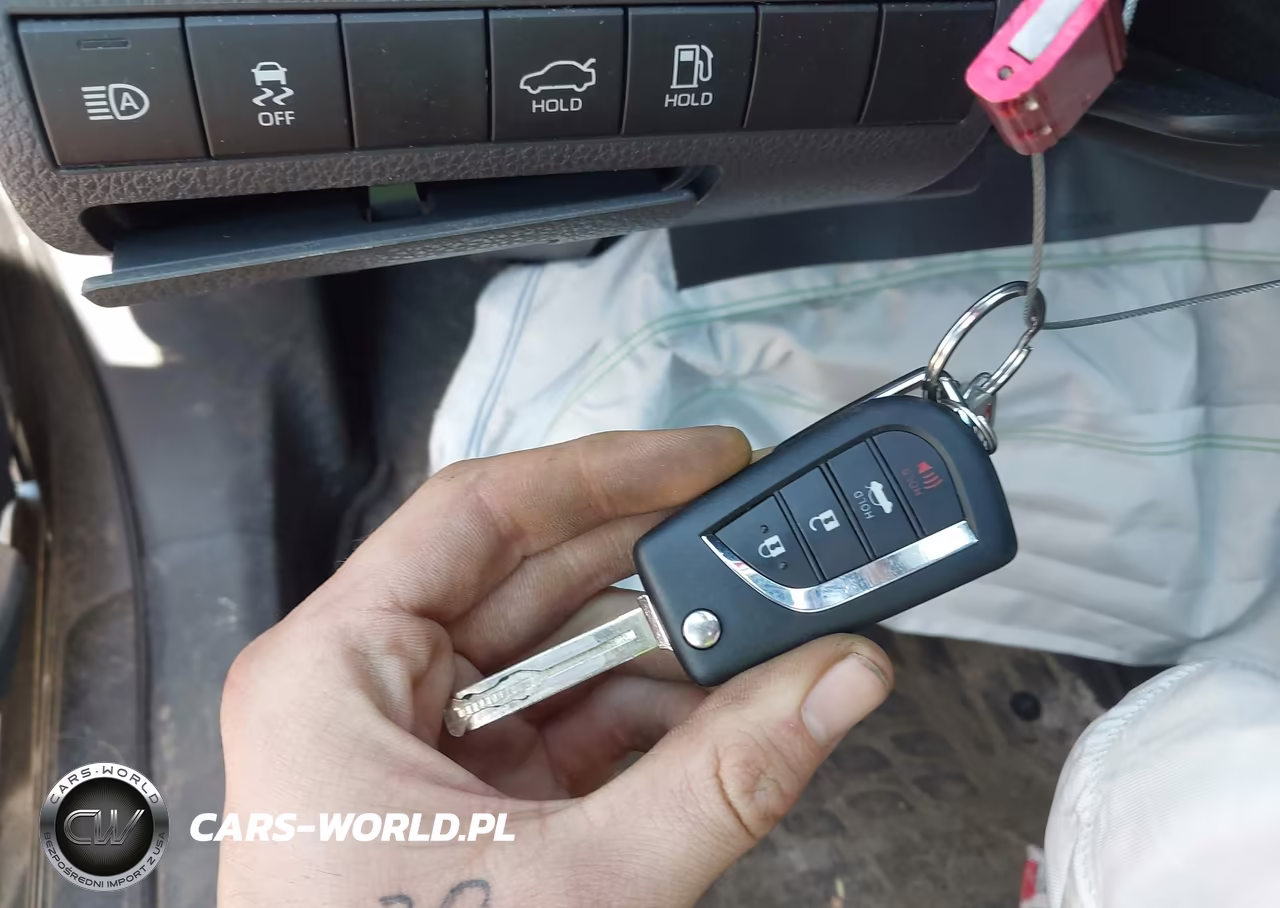 2019 Toyota Camry Le VIN:4T1B11HK0KU680216 - 11