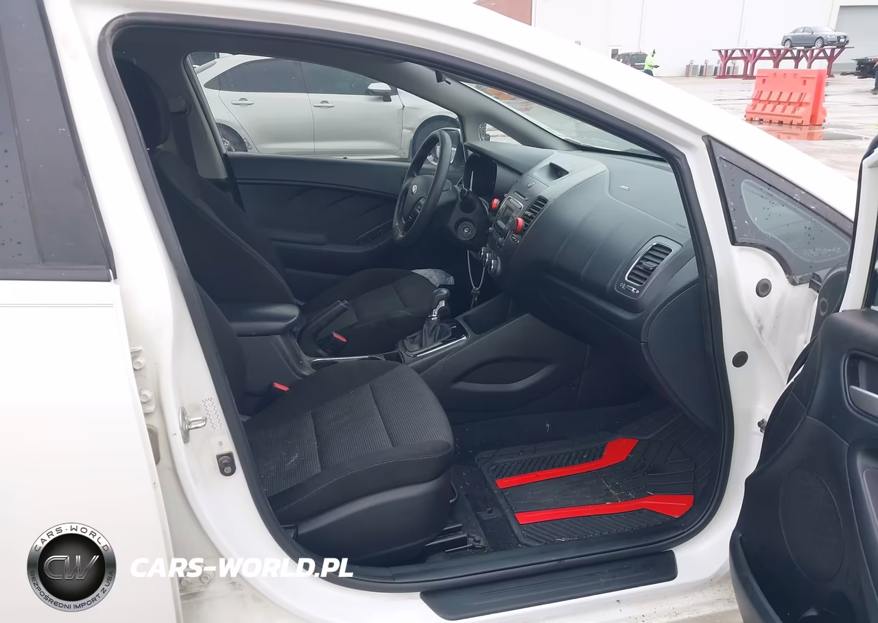 2017 Kia Forte Lx VIN:3KPFK4A75HE072564 - 5