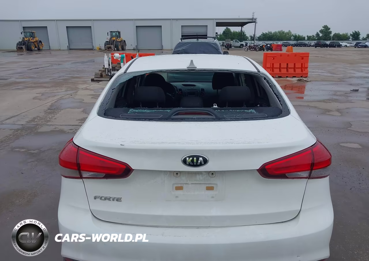 2017 Kia Forte Lx VIN:3KPFK4A75HE072564 - 6