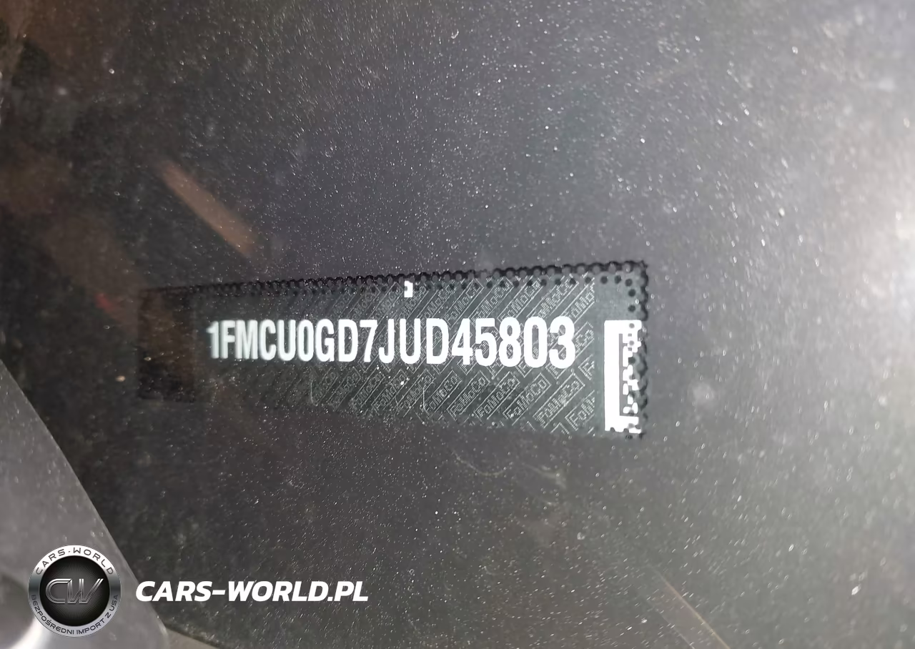 2018 Ford Escape Se VIN:1FMCU0GD7JUD45803 - 9
