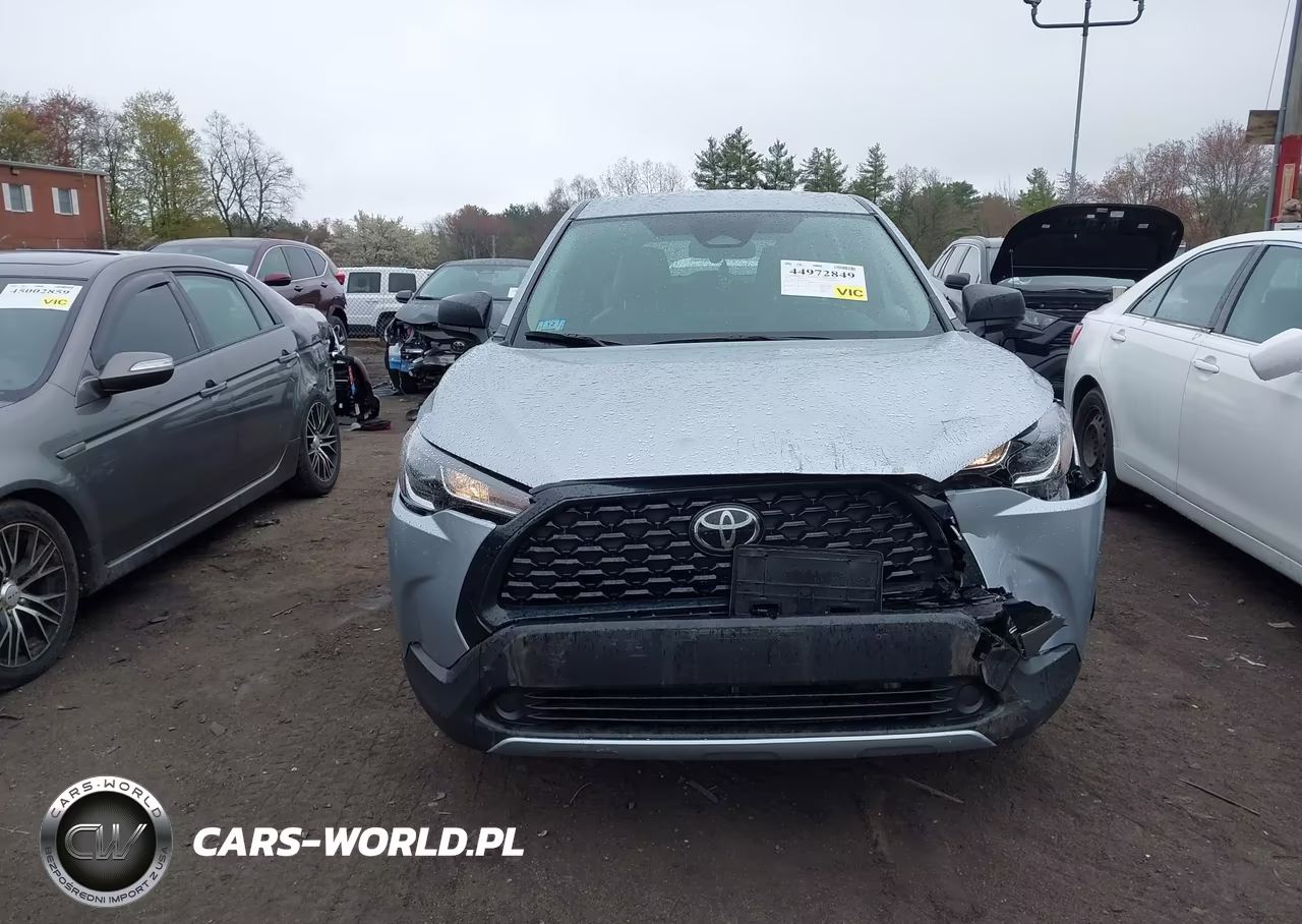 2024 Toyota Corolla Cross L VIN:7MUAAAAG9RV072835 - 13