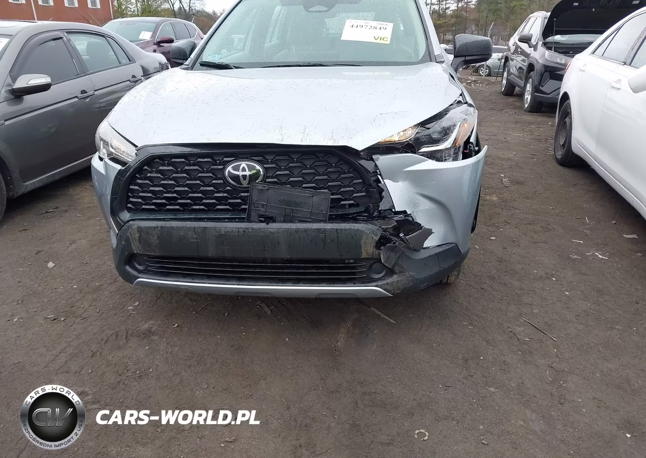 2024 Toyota Corolla Cross L VIN:7MUAAAAG9RV072835 - 6