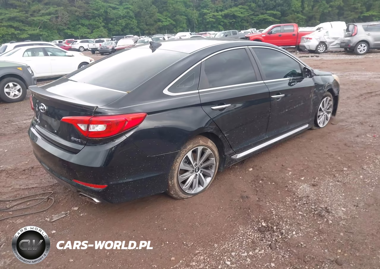 2015 Hyundai Sonata Sport VIN:5NPE34AF1FH066222 - 4