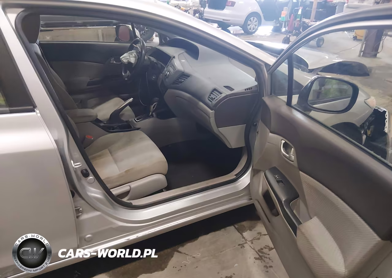 2012 Honda Civic Hybrid VIN:JHMFB4F23CS005558 - 5