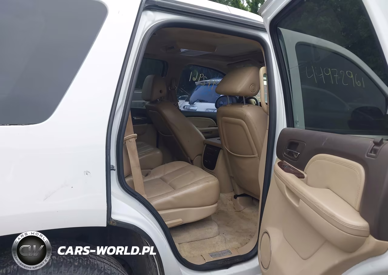 2008 GMC Yukon Denali VIN:1GKFK63878J129775 - 8