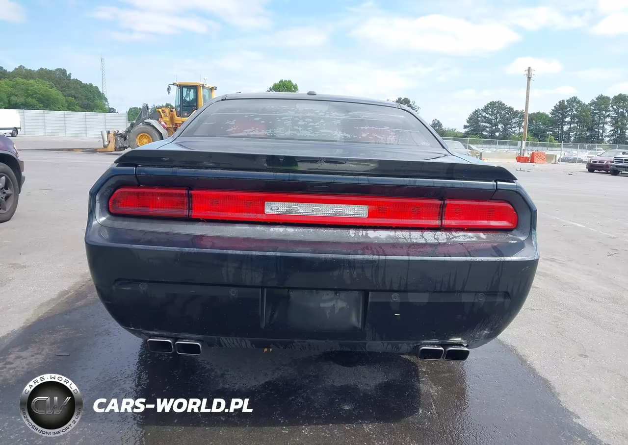 2013 Dodge Challenger R-T Classic VIN:2C3CDYBT2DH676463 - 16
