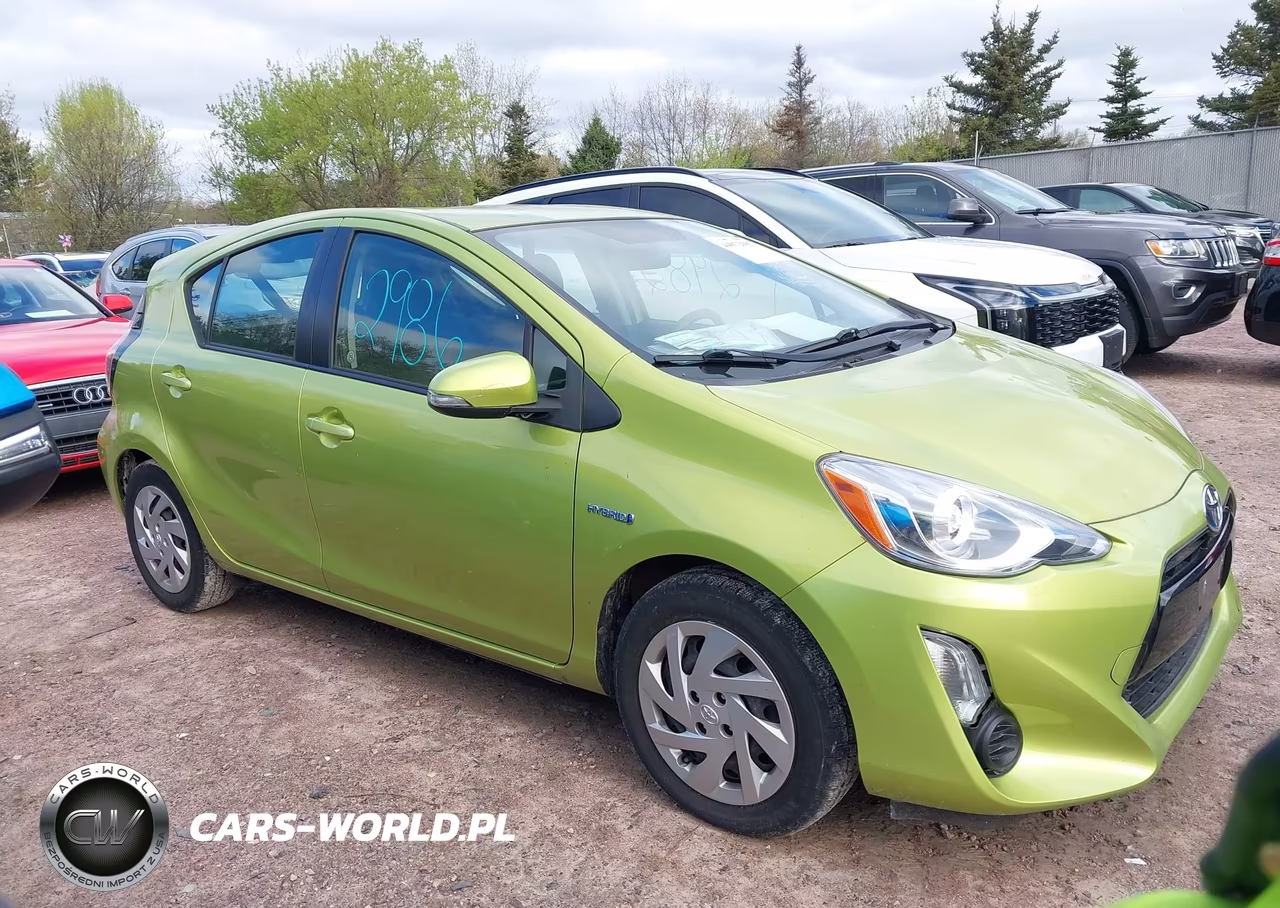 2015 Toyota Prius C Three