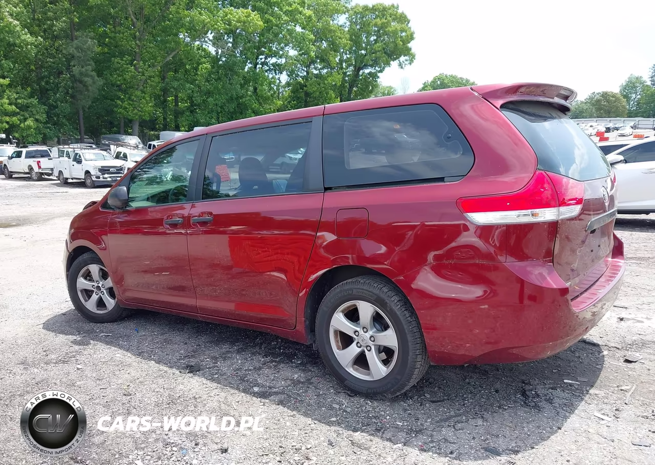 2011 Toyota Sienna Base V6 VIN:5TDZK3DC6BS147673 - 15
