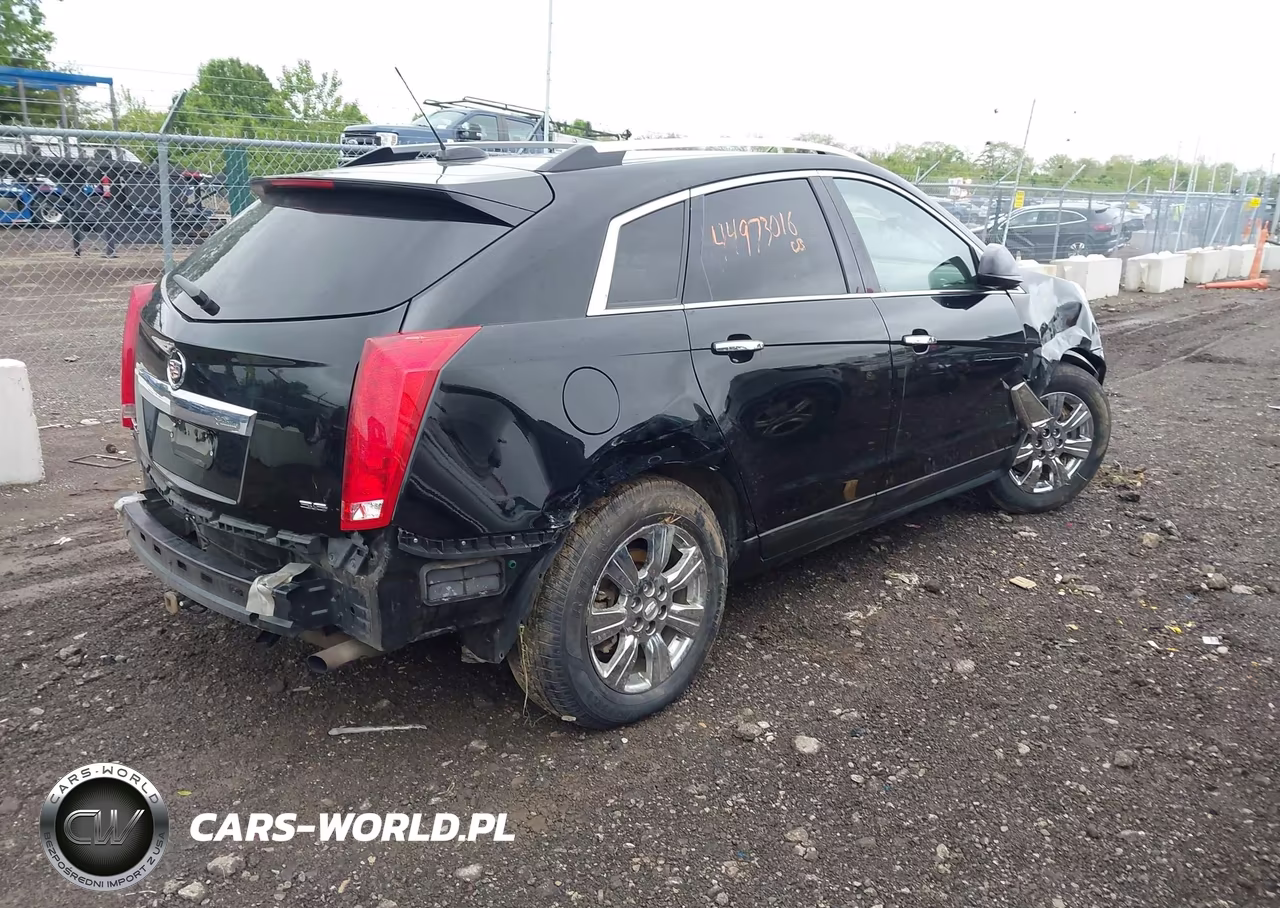 2015 Cadillac Srx Luxury Collection VIN:3GYFNEE3XFS545789 - 4