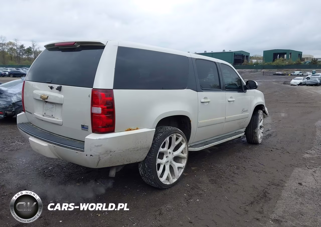 2011 Chevrolet Suburban 1500 Ltz VIN:1GNSKKE33BR280455 - 4